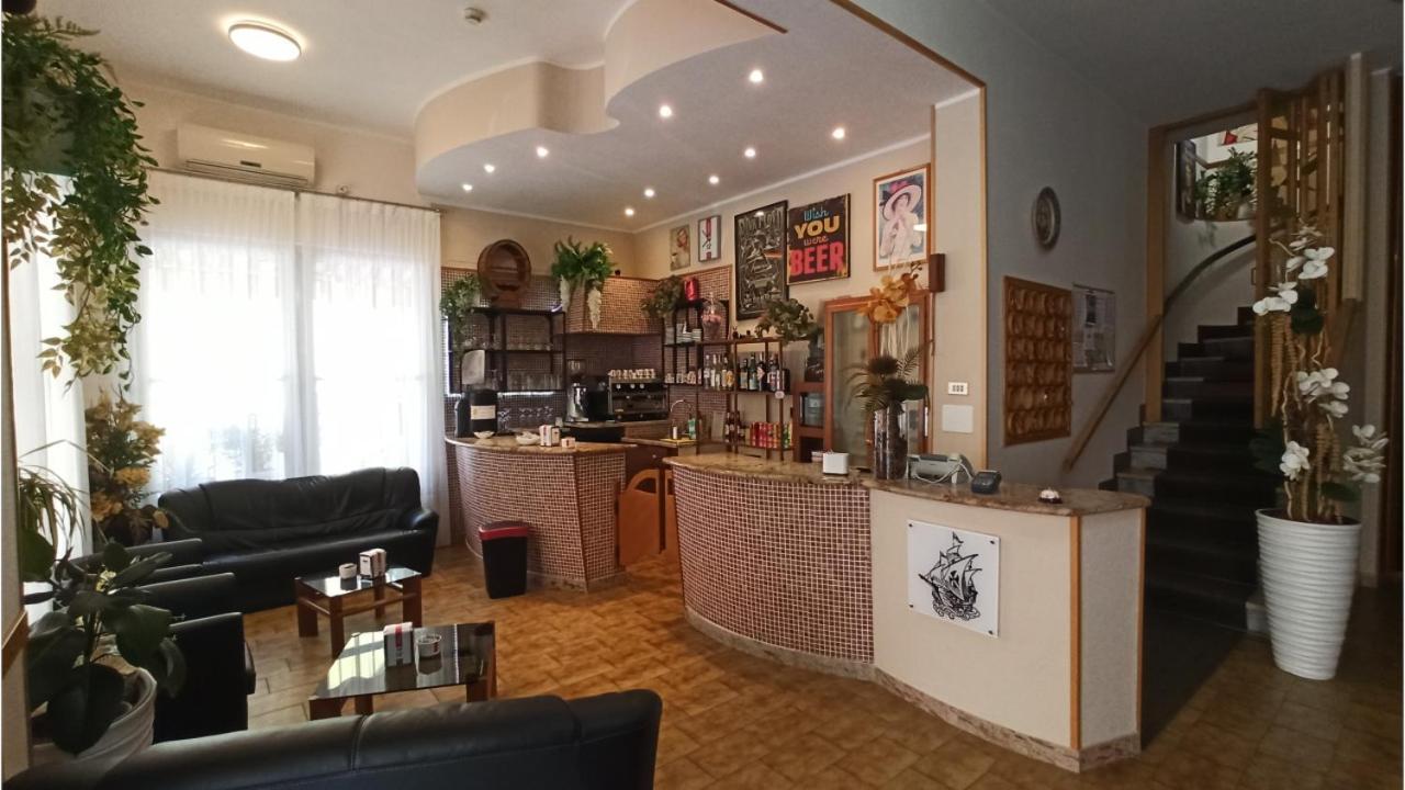 Hotel La Caravella 2*